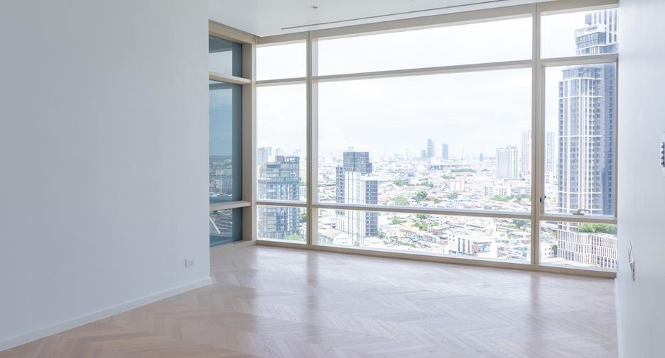 For sale 3 bedrooms condo in Bang Kho Laem, Bangkok