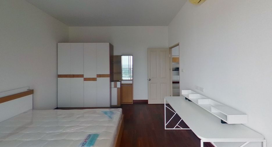 For sale 3 ベッドルーム condo in Chatuchak, Bangkok