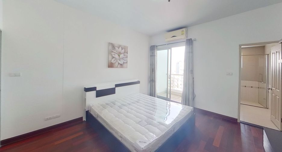 For sale 3 ベッドルーム condo in Chatuchak, Bangkok