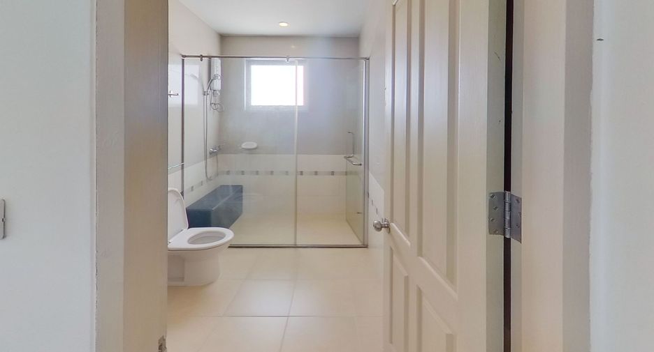 For sale 3 ベッドルーム condo in Chatuchak, Bangkok