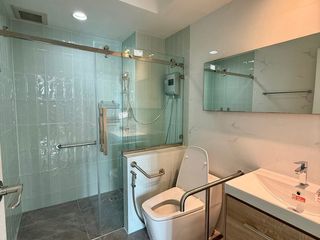 For sale and for rent 1 bed condo in Khlong San, Bangkok