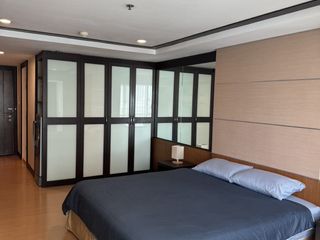 Wohnung zur Miete mit Studio in Khlong Toei, Bangkok