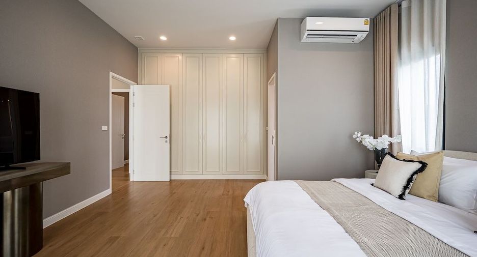 For rent 5 bedrooms house in Saphan Sung, Bangkok