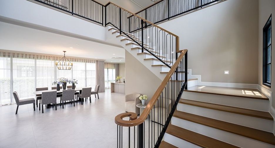 For rent 5 bedrooms house in Saphan Sung, Bangkok