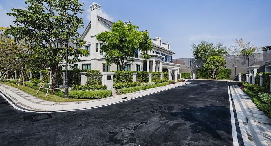 For rent 5 bedrooms house in Saphan Sung, Bangkok