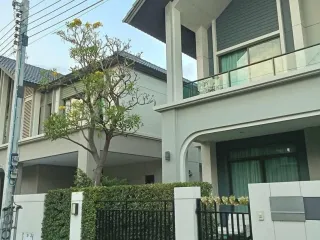 Haus zur Miete mit 3 Zimmer in Bang Phli, Samut Prakan