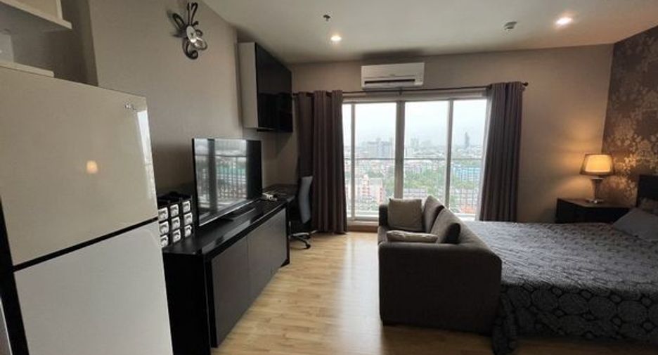 For sale 1 bed condo in Thon Buri, Bangkok