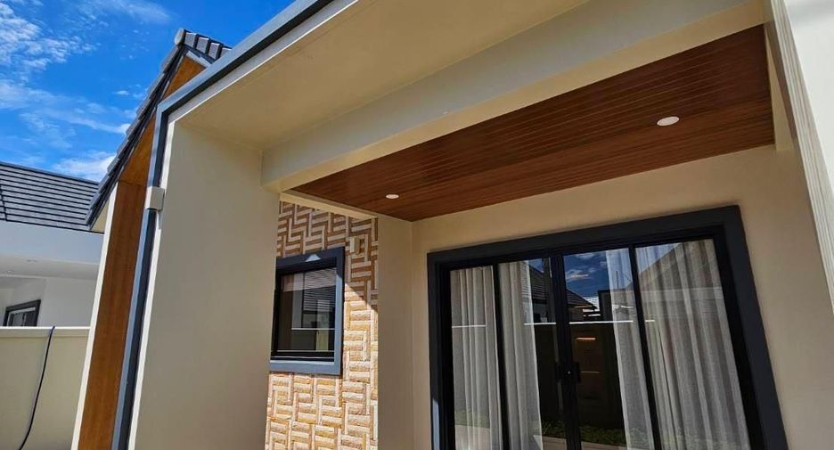 For rent 3 bedrooms villa in Mueang Phuket, Phuket
