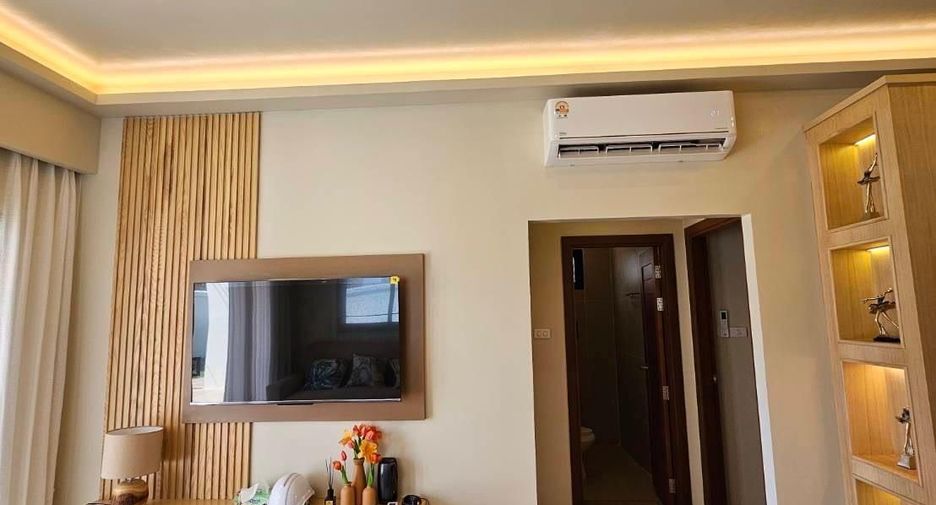 For rent 3 bedrooms villa in Mueang Phuket, Phuket
