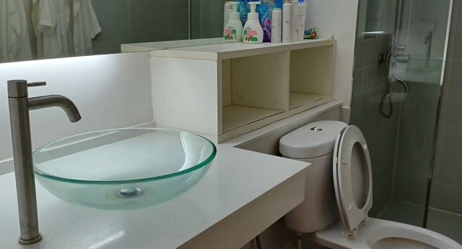 For sale 1 bed condo in Bang Phli, Samut Prakan