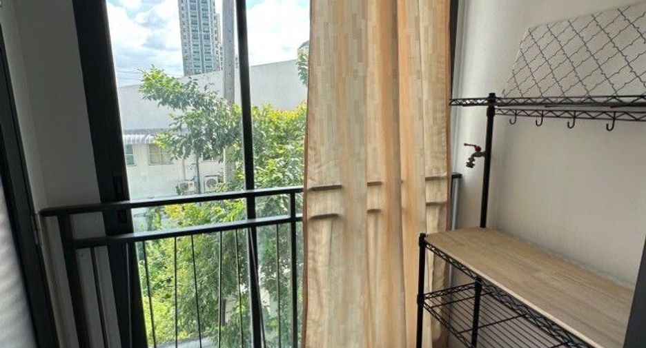 For sale 1 bed condo in Bang Kapi, Bangkok