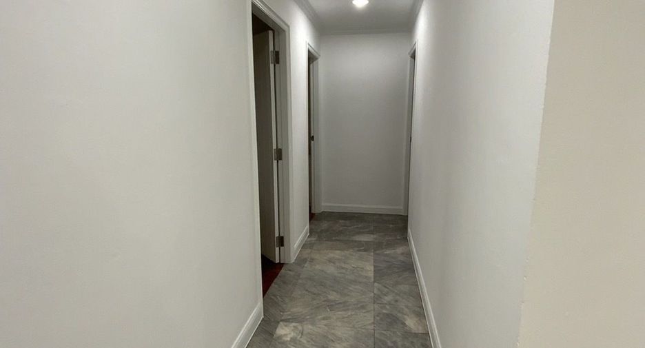 Condo en alquiler de 3 habitaciones en Watthana, Bangkok