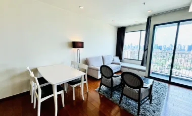 Condo en alquiler de 2 habitaciones en Yan Nawa, Bangkok
