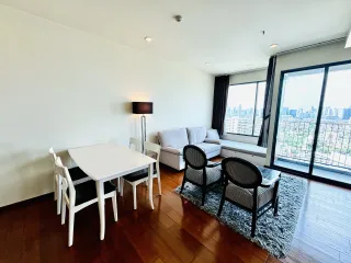 À louer 2 chambres condo à Yan Nawa, Bangkok