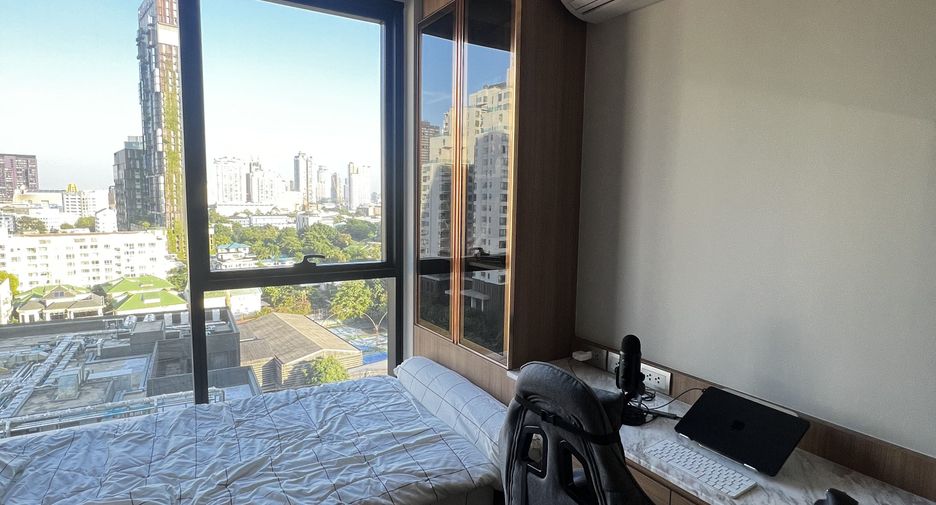 Condo en alquiler de 2 habitaciones en Khlong Toei, Bangkok