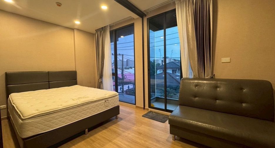 Condo en alquiler de 1 habitaciones en Huai Khwang, Bangkok