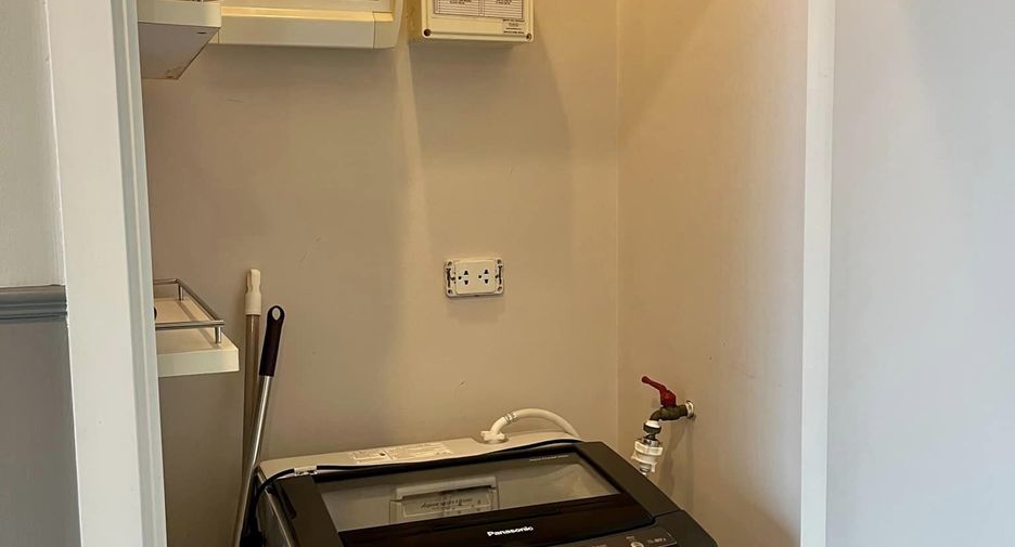 For sale 1 bed condo in Khlong San, Bangkok