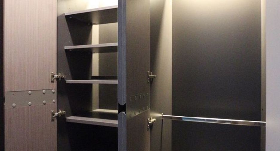 For rent 2 bedrooms condo in Sathon, Bangkok