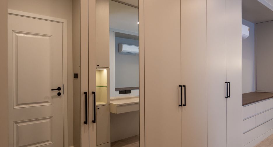 Apartment zur Miete mit 2 Zimmer in Khlong Toei, Bangkok