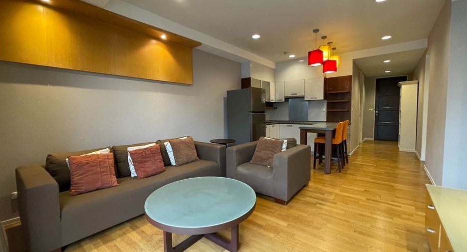 For rent 2 bedrooms condo in Huai Khwang, Bangkok