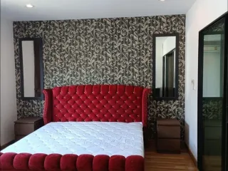 For rent 3 bedrooms townhouse in Suan Luang, Bangkok