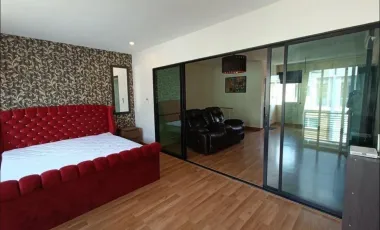 For rent 3 bedrooms townhouse in Suan Luang, Bangkok