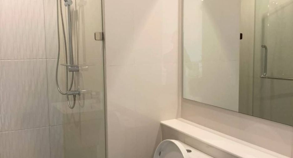 For rent 1 bed condo in Pathum Wan, Bangkok