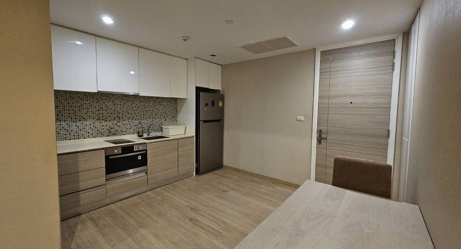 For rent 1 bed condo in Watthana, Bangkok