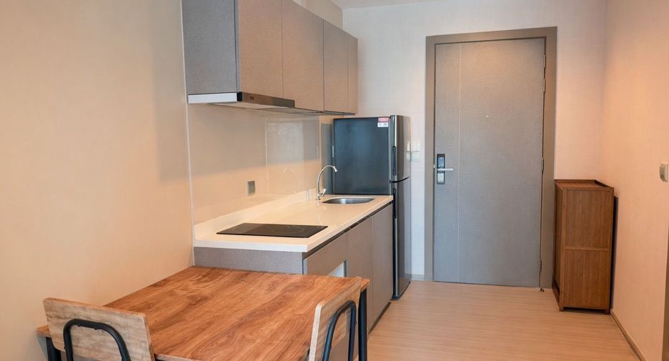 For rent studio condo in Huai Khwang, Bangkok