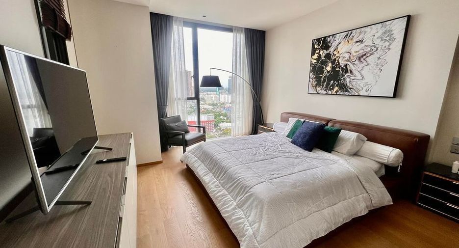 For rent 2 bedrooms condo in Khlong Toei, Bangkok