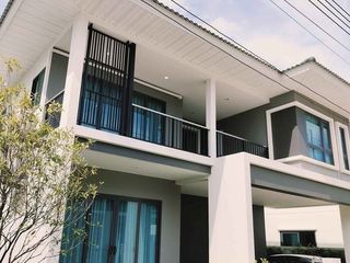 Haus zur Miete mit 4 Zimmer in Mueang Phuket, Phuket