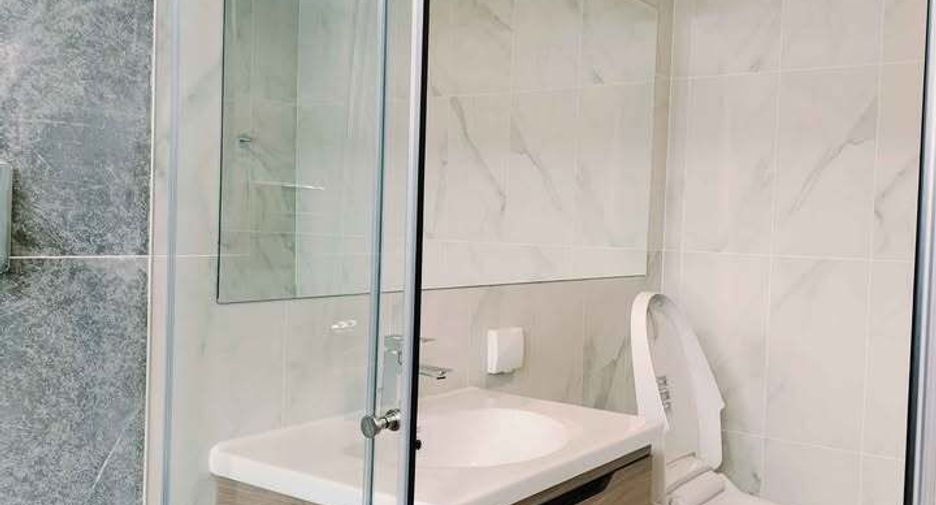For rent 4 bedrooms house in Mueang Phuket, Phuket