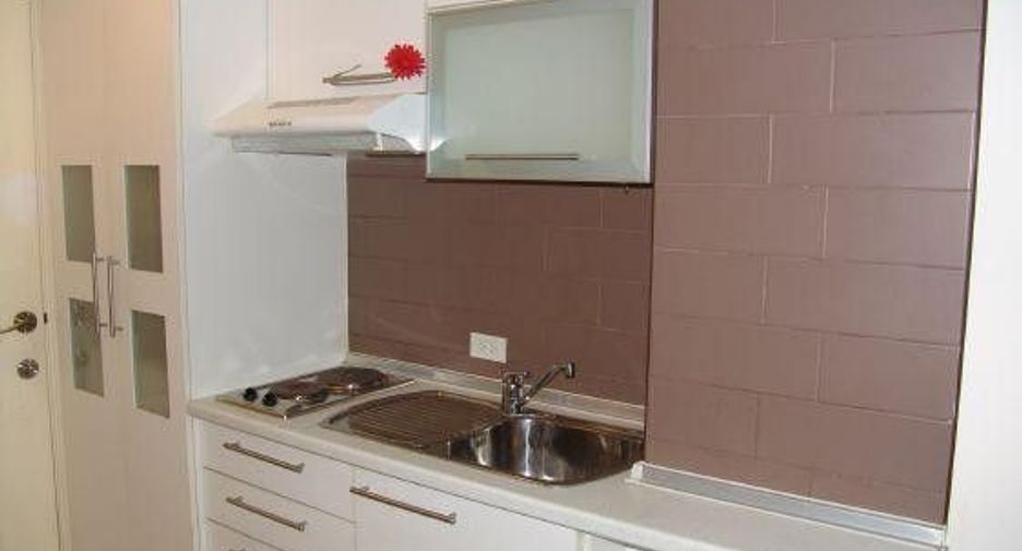 For rent studio condo in Watthana, Bangkok