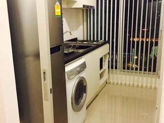 À vendre 1 chambre condo à Huai Khwang, Bangkok