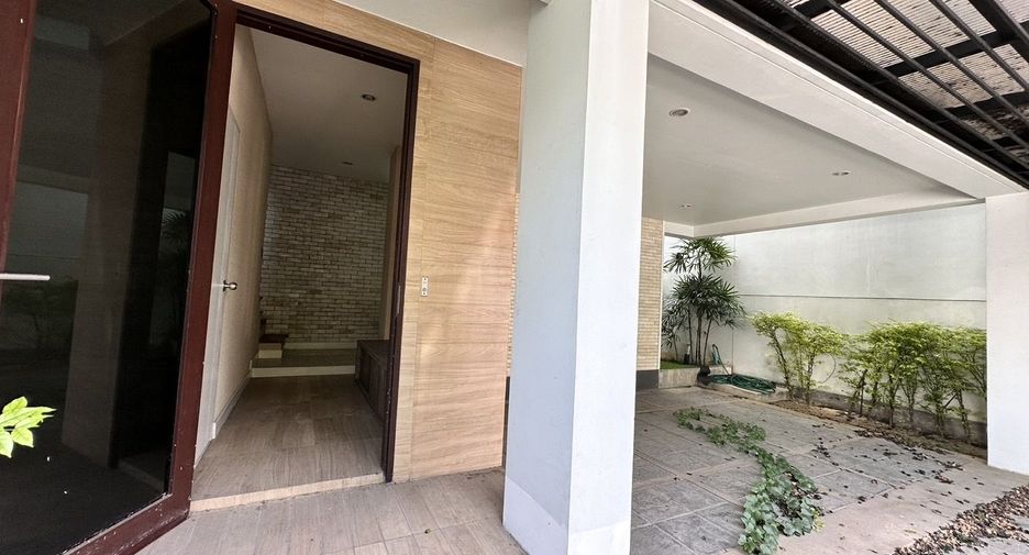 Haus zum Kauf mit 3 Zimmer in Bueng Kum, Bangkok