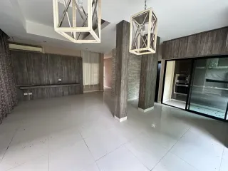 Продажа 3 спальни дом в Буенг Кум, Бангкок