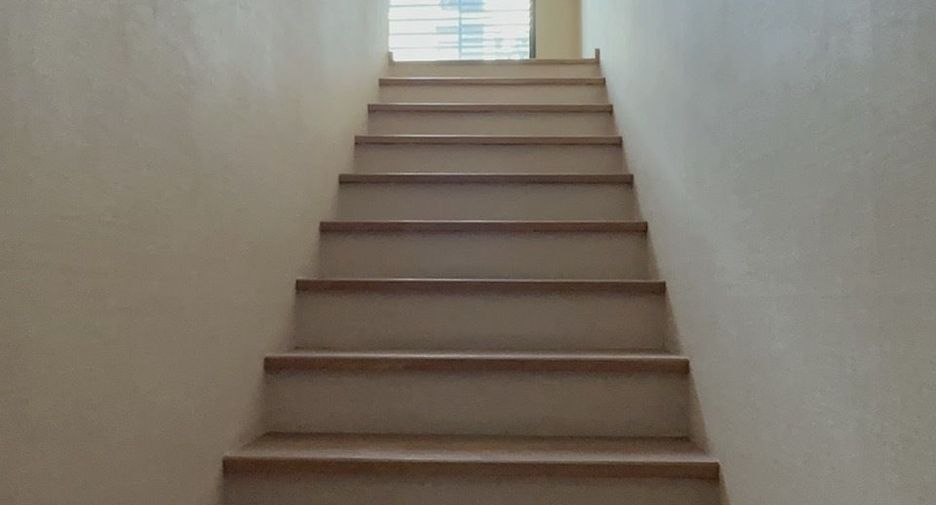 Haus zum Kauf mit 3 Zimmer in Bueng Kum, Bangkok