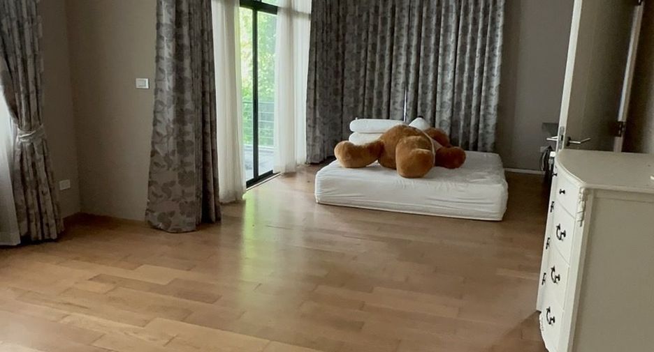 Haus zum Kauf mit 3 Zimmer in Bueng Kum, Bangkok