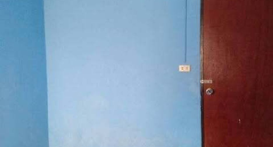 For sale 2 bedrooms townhouse in Khlong Sam Wa, Bangkok