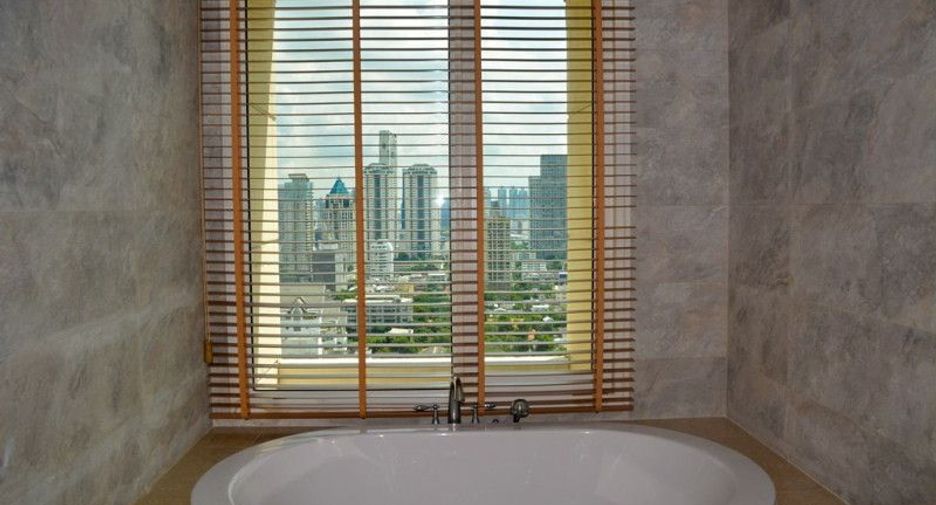 Wohnung zur Miete mit 3 Zimmer in Sathon, Bangkok