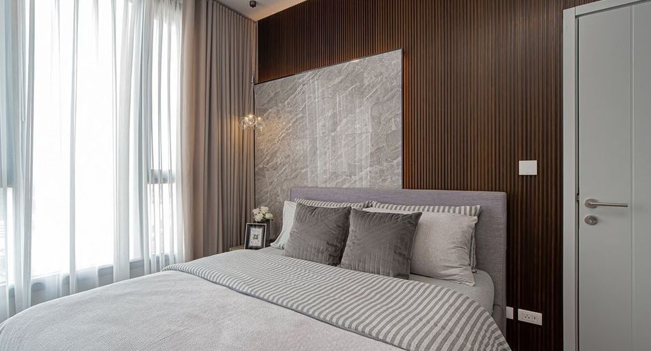 For rent 2 bedrooms condo in Watthana, Bangkok