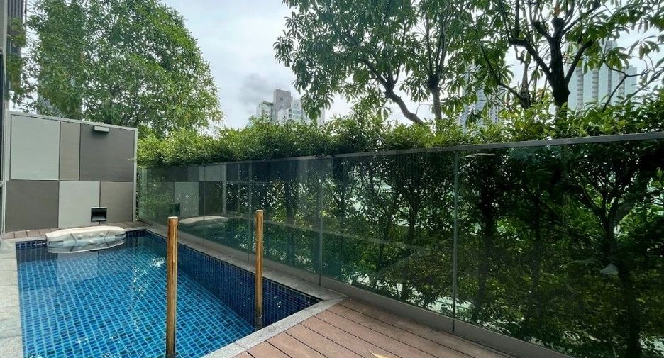 Condo en alquiler de 2 habitaciones en Khlong Toei, Bangkok