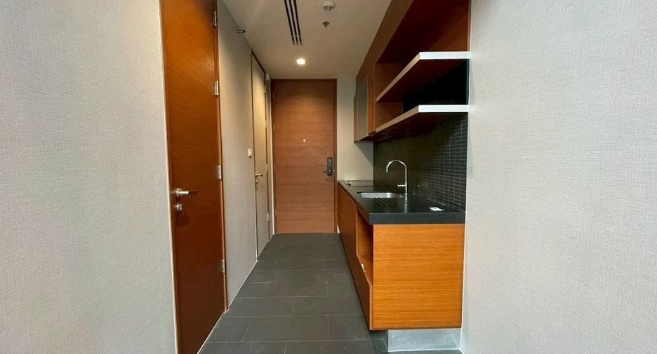Condo en alquiler de 2 habitaciones en Khlong Toei, Bangkok