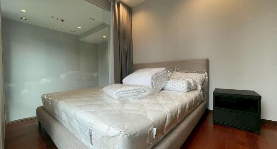 Condo en alquiler de 2 habitaciones en Khlong Toei, Bangkok