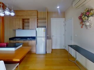 À louer 1 chambre condo à Khlong San, Bangkok
