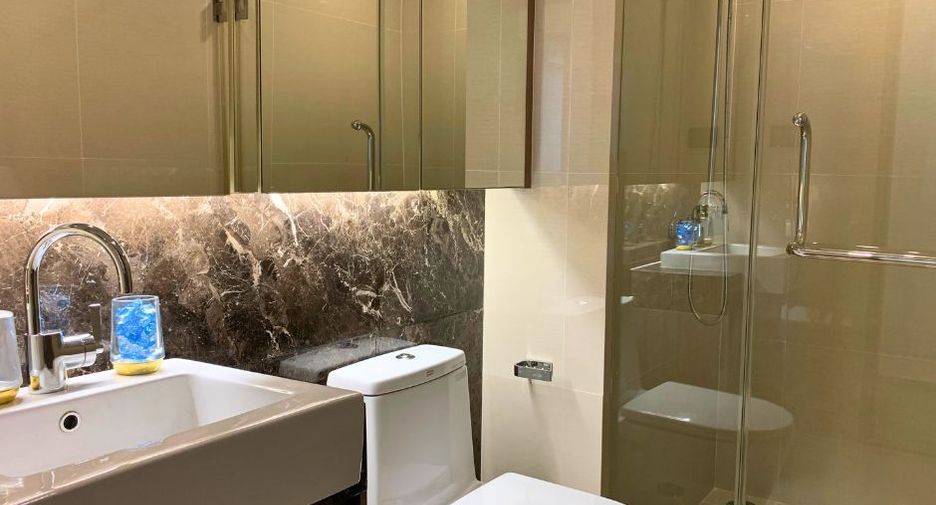 For rent 2 ベッドルーム condo in Watthana, Bangkok