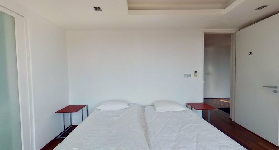For rent 3 bedrooms villa in Mueang Phuket, Phuket