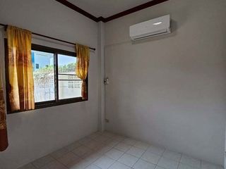 ขาย และ ให้เช่า 6 ห้องนอน บ้านเดี่ยว ใน วังทองหลาง, กรุงเทพฯ