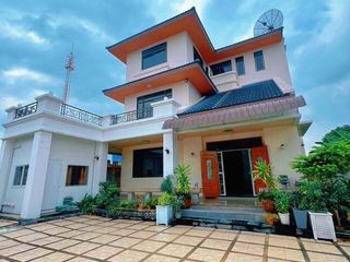 ขาย และ ให้เช่า 6 ห้องนอน บ้านเดี่ยว ใน วังทองหลาง, กรุงเทพฯ