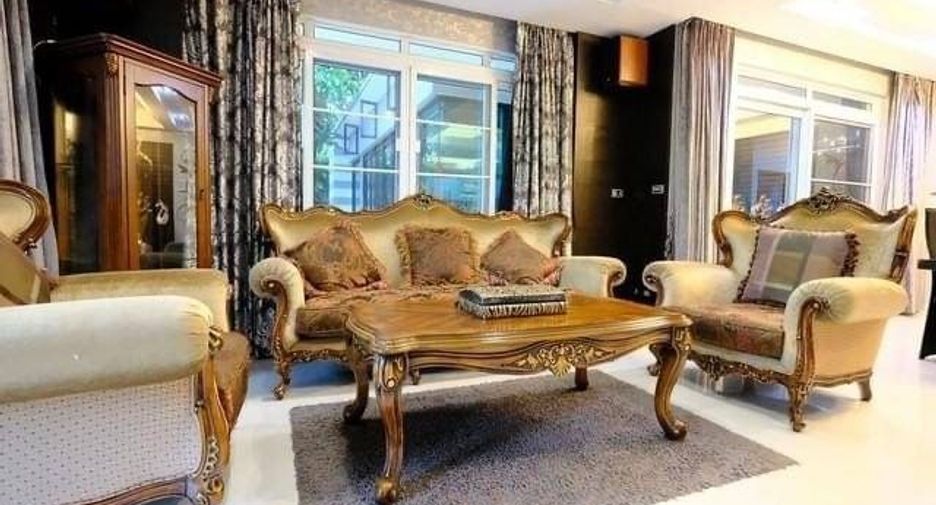 For rent 4 bedrooms house in Mueang Samut Prakan, Samut Prakan